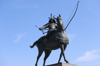 徳川家康公像(イメージ)　画像提供：岡崎市