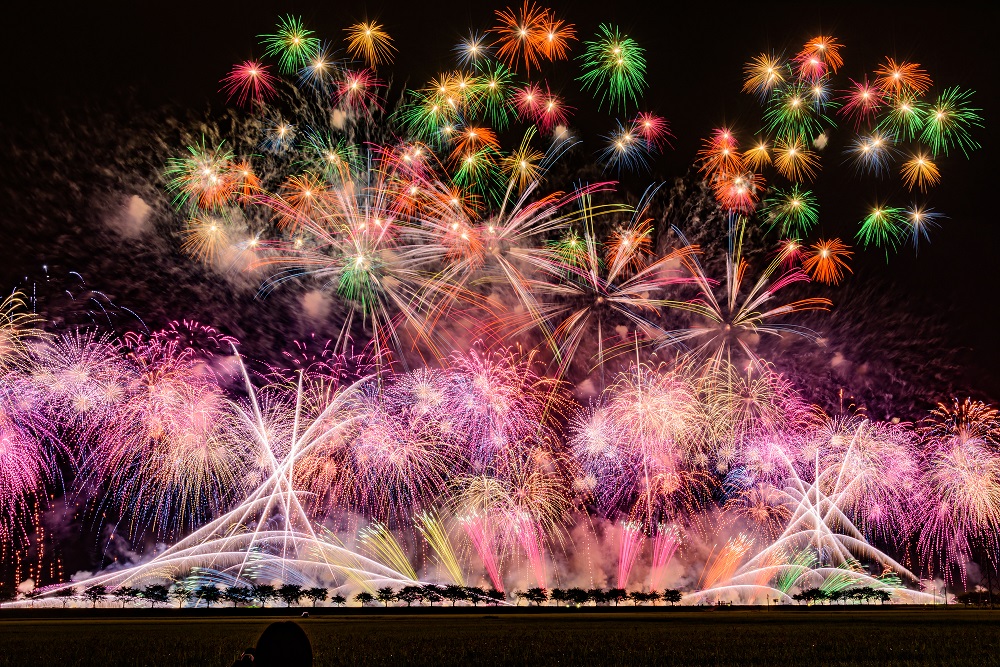 大曲の花火 画像提供：PIXTA